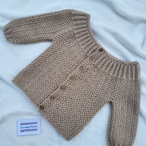 Brassière bébé beige crochetée à la main avec boutons sur le devant, taille 12 mois